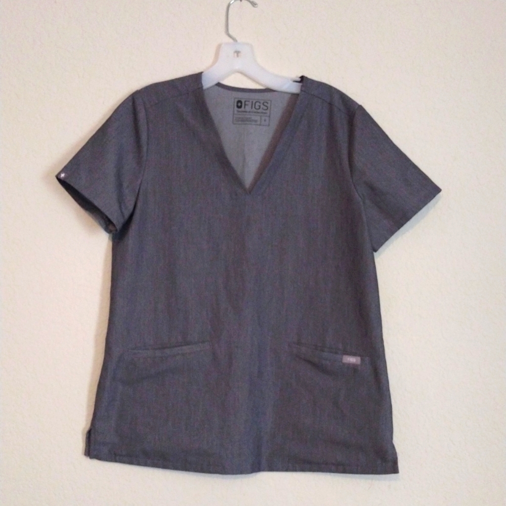 Figs scrub top, size small, color gray